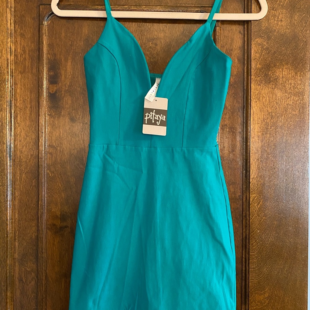 green tight dress